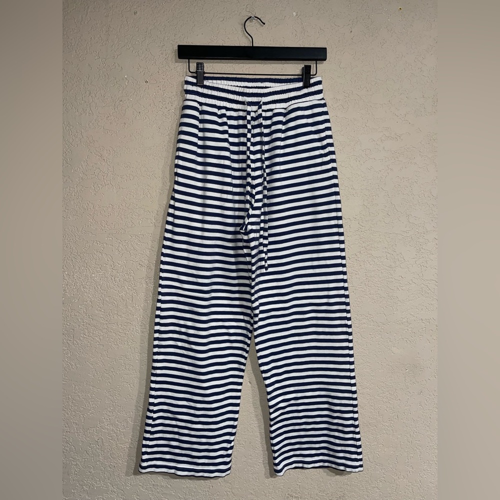 Daily Drills Black and White Striped Crewneck Sweater - Picture 7 of 10